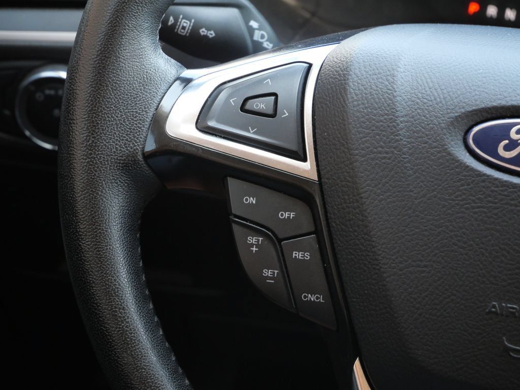 Used 2024 Ford Edge SEL AWD/4WD image 27