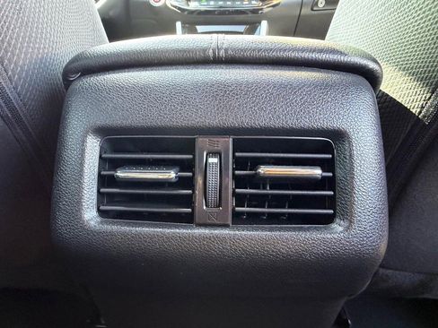 Used 2017 Honda Accord EX image 36