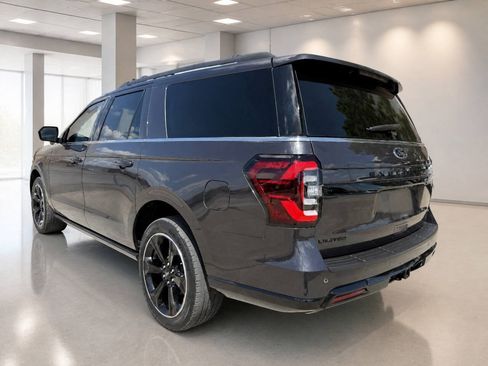 Used 2022 Ford Expedition Max Limited RWD image 3