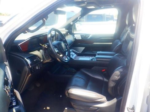 Used 2023 Lincoln Navigator L Reserve AWD/4WD image 13