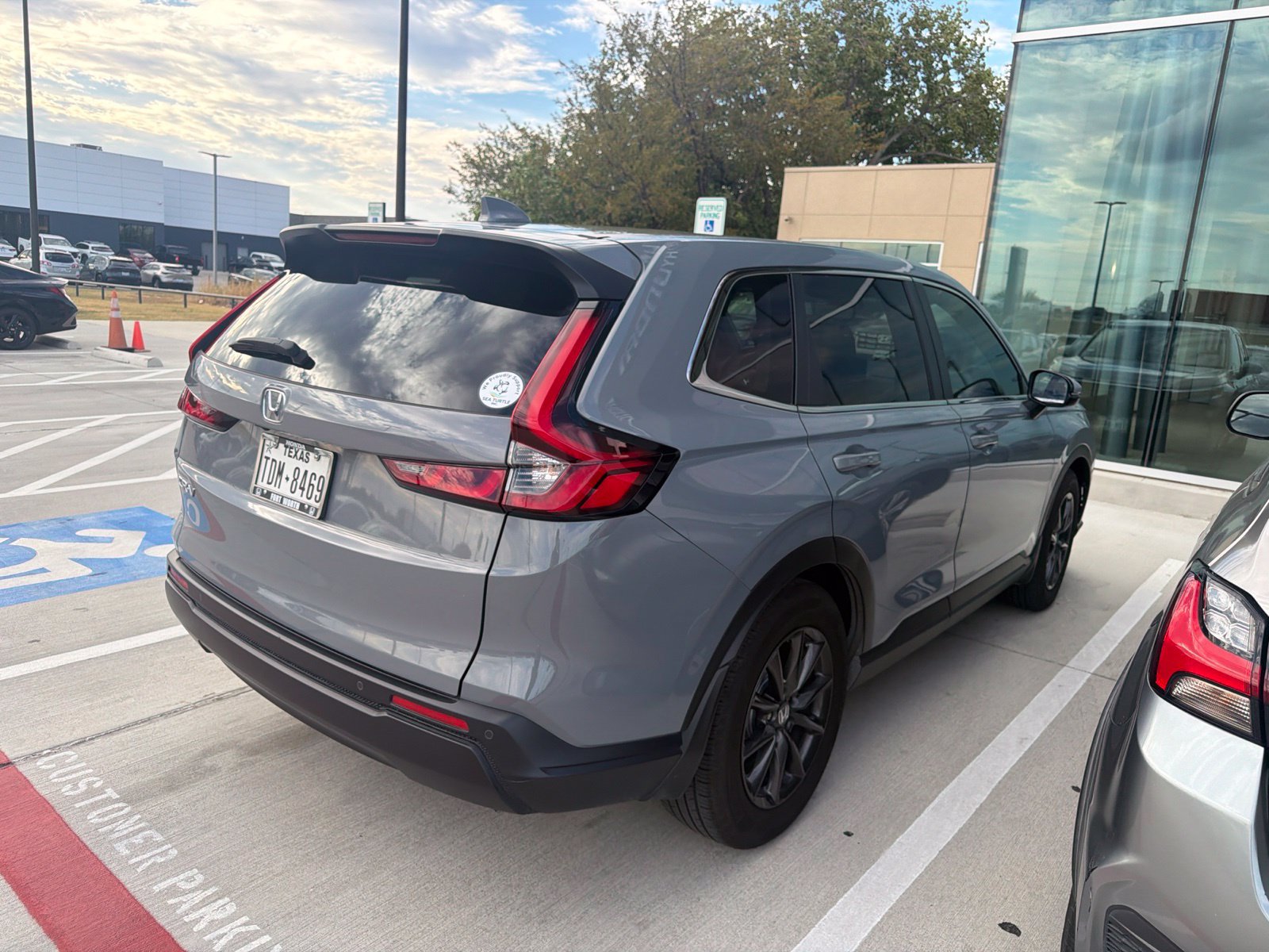 Used 2026 Honda CR-V EX-L image 5