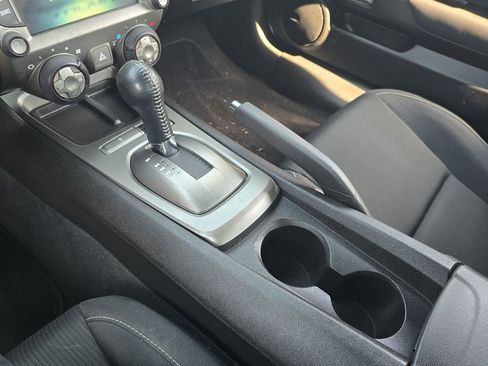 Used 2013 Chevrolet Camaro LT RWD image 17