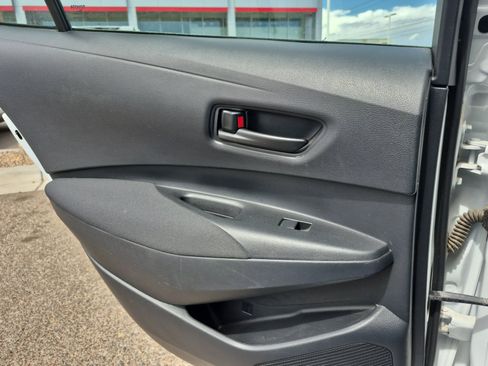 Used 2025 Toyota Corolla LE FWD image 21