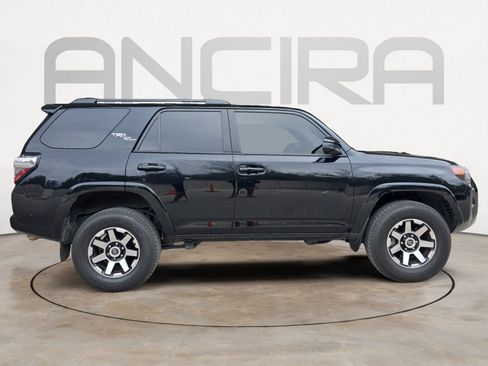 Used 2024 Toyota 4Runner TRD Off-Road image 9