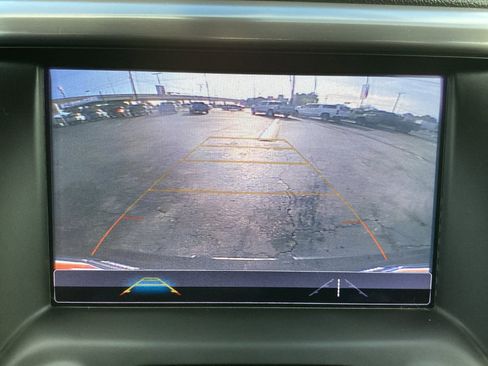 Used 2018 GMC Acadia SLT image 17