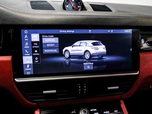 Used 2019 Porsche Cayenne AWD/4WD image 38