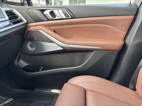 Certified 2023 BMW X7 xDrive40i w/ M Sport Package image 24