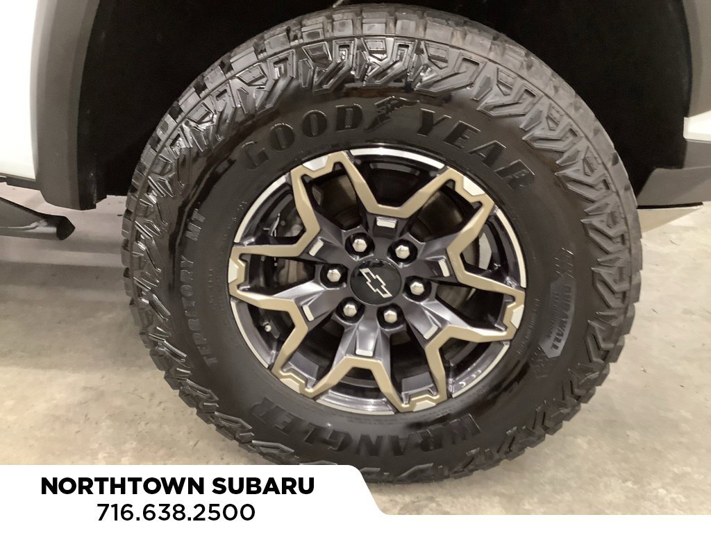 Used 2024 Chevrolet Colorado ZR2 w/ Technology Package AWD/4WD image 26