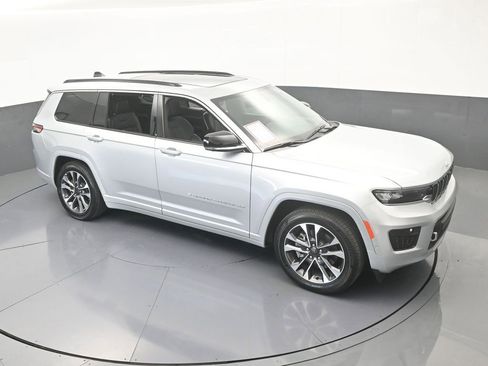 Used 2024 Jeep Grand Cherokee L Overland w/ Advanced Protech Group III image 65