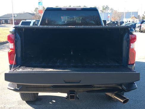 Used 2022 Chevrolet Silverado 2500 Custom w/ Custom Convenience Package image 22