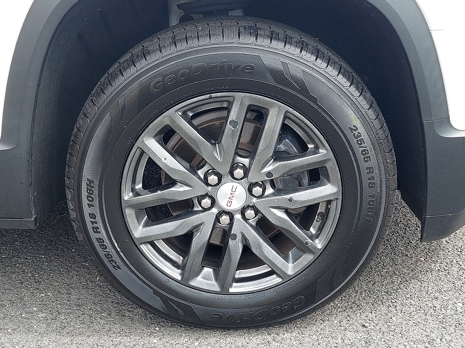 Used 2019 GMC Acadia SLT w/ LPO, Floor Liner Package FWD image 8