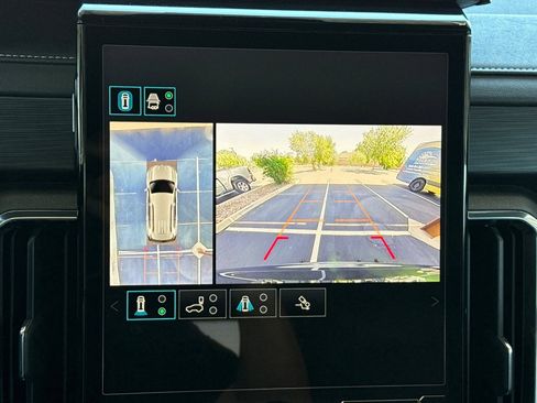 Used 2024 GMC Acadia Elevation FWD image 32