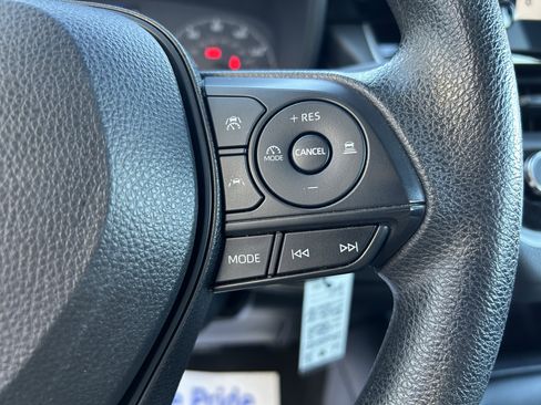 Certified 2023 Toyota Corolla LE image 22