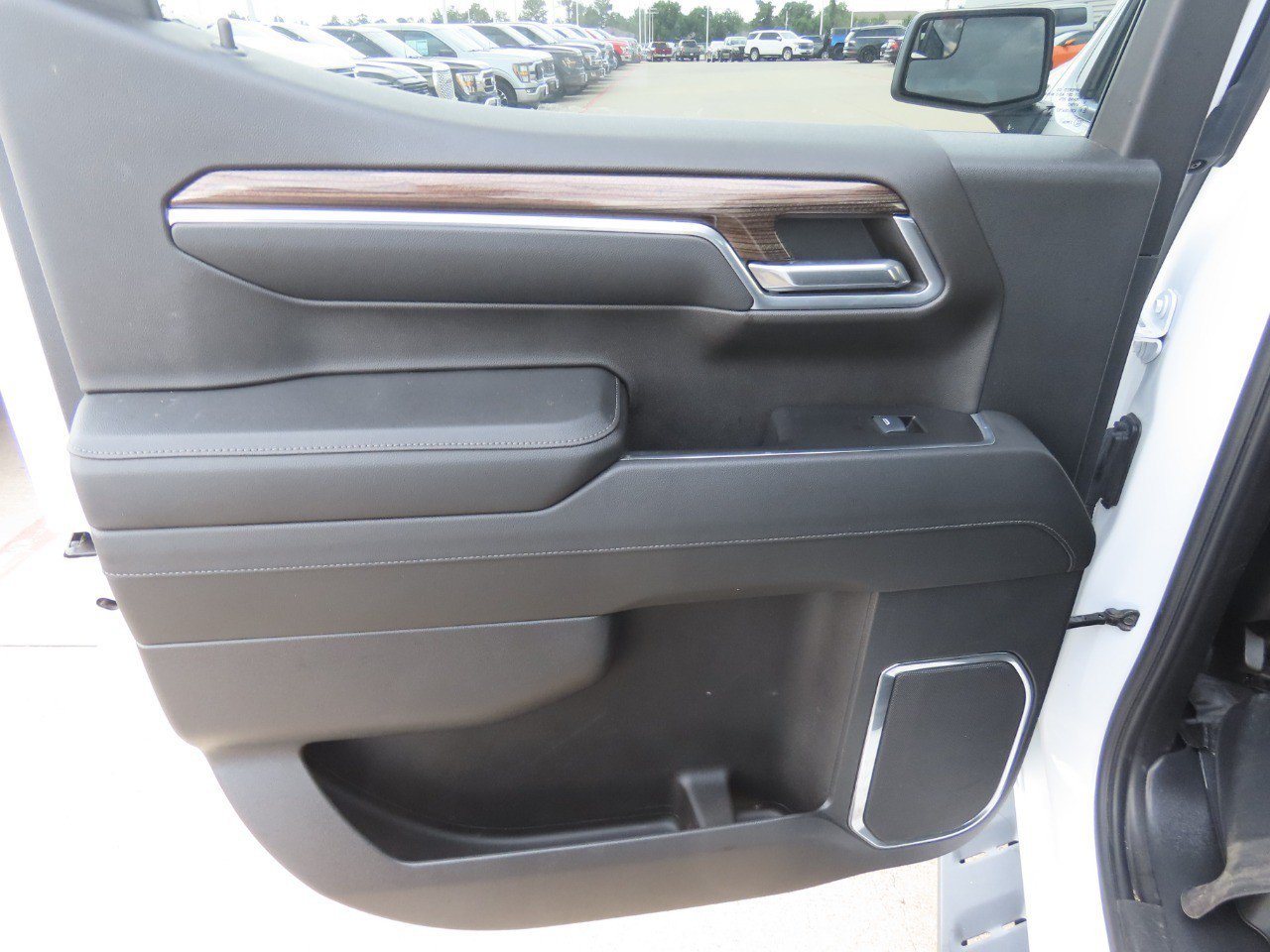 Used 2024 Chevrolet Silverado 1500 RST w/ Convenience Package II AWD/4WD image 19