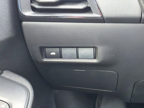 New 2026 Nissan Sentra SV w/ Floor Mat Package FWD image 19