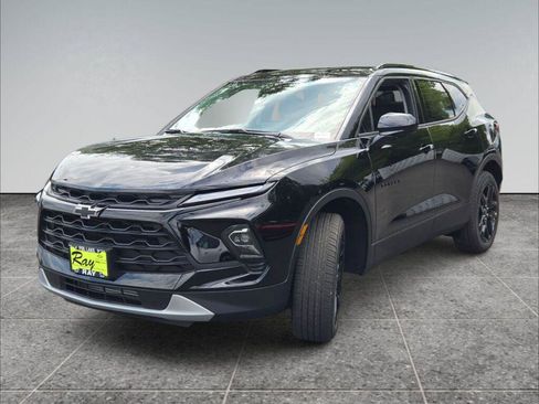 New 2026 Chevrolet Blazer LT w/ Convenience Package AWD/4WD image 4