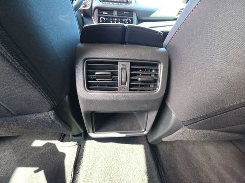 Used 2023 Nissan Rogue S image 24