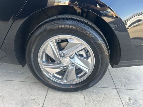 New 2026 Hyundai Elantra SE image 39