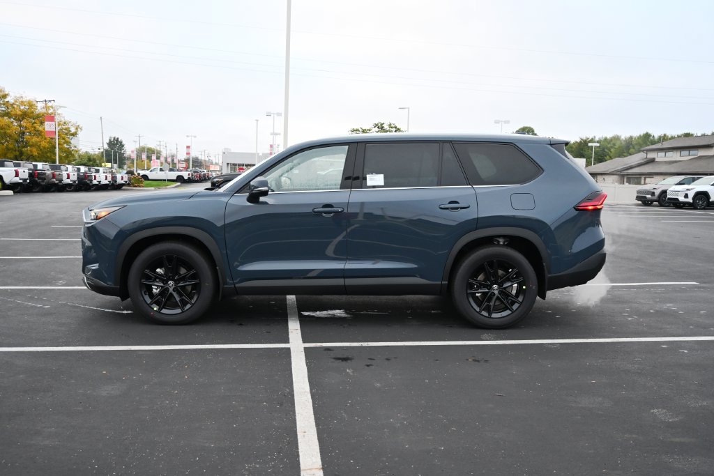 New 2026 Toyota Grand Highlander AWD image 4