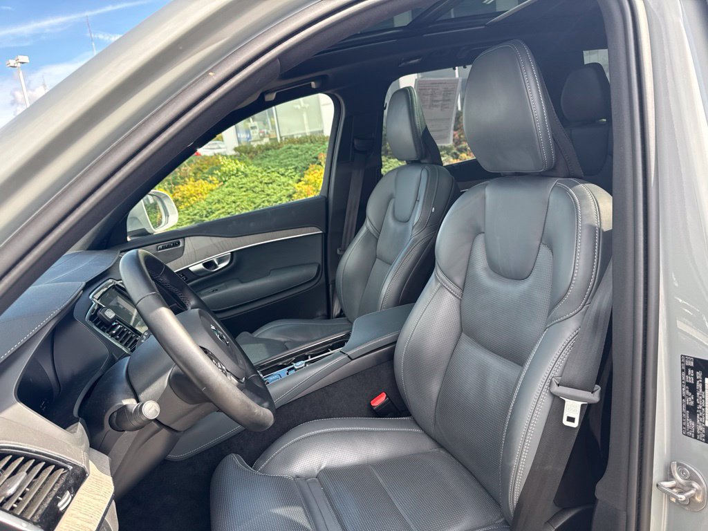 Used 2024 Volvo XC90 T8 Ultimate w/ Protection Package Premier AWD/4WD image 19