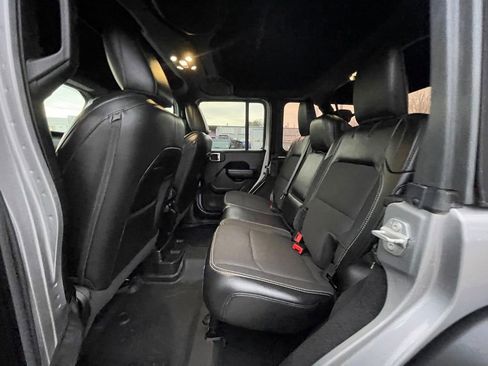 Used 2021 Jeep Wrangler Unlimited Sport image 19