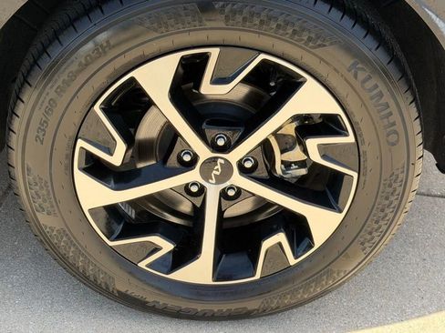 Used 2024 Kia Sportage EX FWD image 10