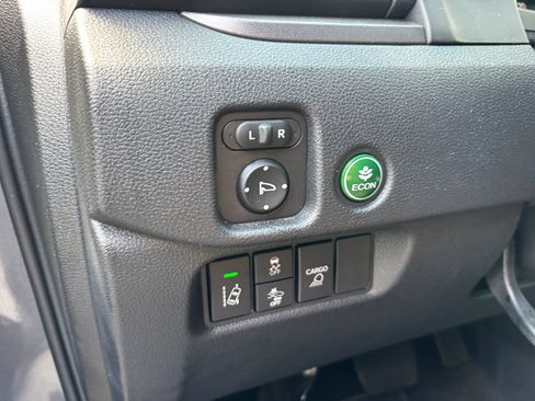 Used 2025 Honda Ridgeline RTL image 21