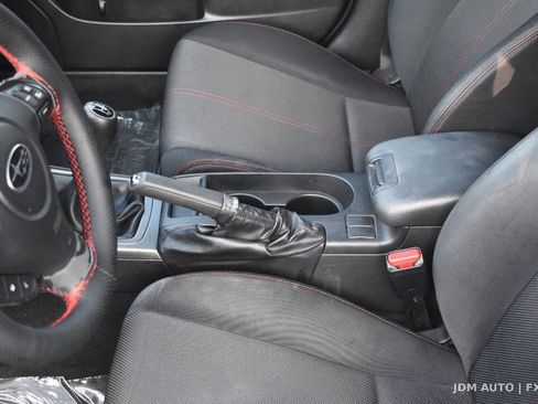 Used 2014 Subaru Impreza WRX Hatchback AWD/4WD image 27