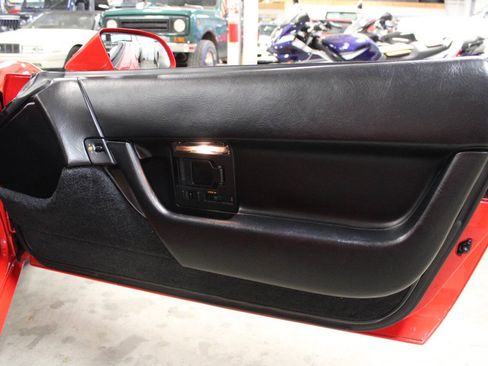 Used 1993 Chevrolet Corvette Coupe RWD image 23