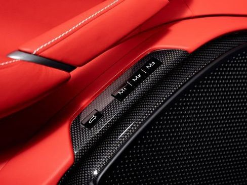 Certified 2025 Ferrari Roma Spider RWD image 59