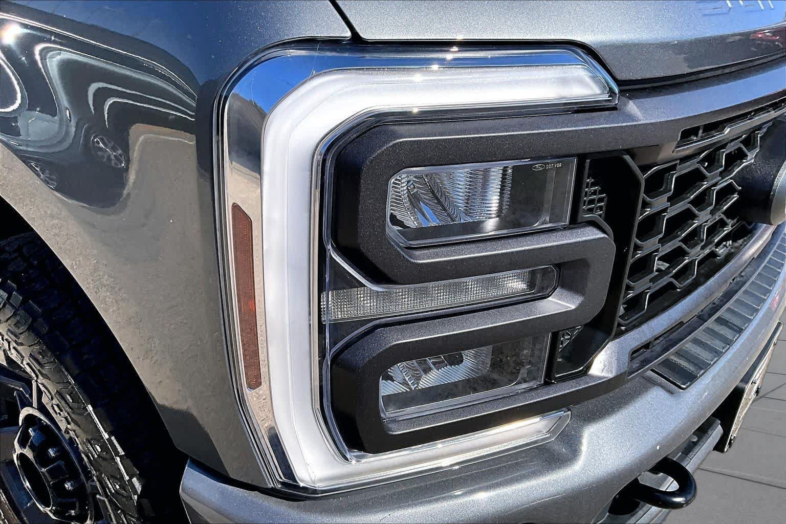 Used 2024 Ford F250 XLT w/ XLT Premium Package AWD/4WD image 27