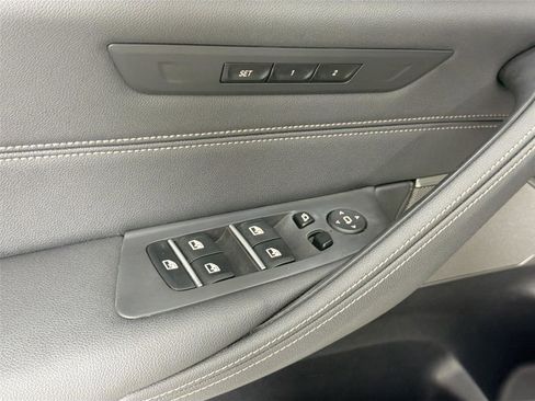 Certified 2023 BMW 530i w/ Premium Package RWD image 17