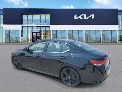Used 2023 Nissan Sentra SR w/ SR Premium Package FWD image 3