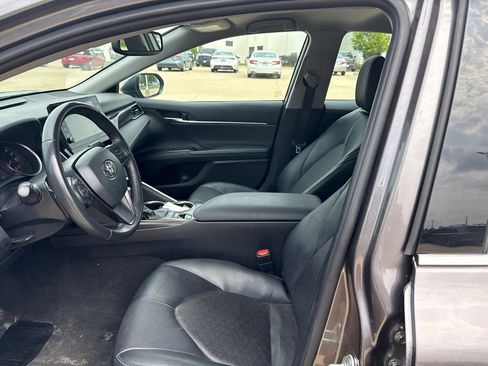 Used 2024 Toyota Camry XSE FWD image 11