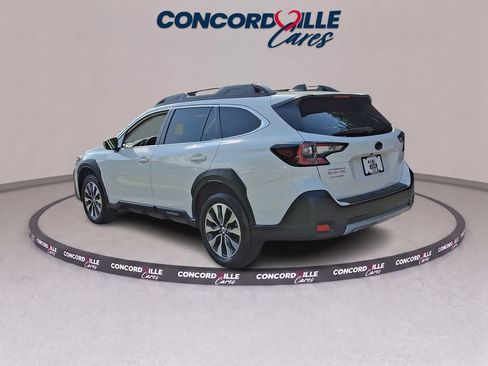 Certified 2025 Subaru Outback Limited AWD/4WD image 5