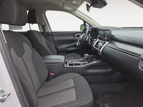 Used 2023 Kia Sorento AWD image 13
