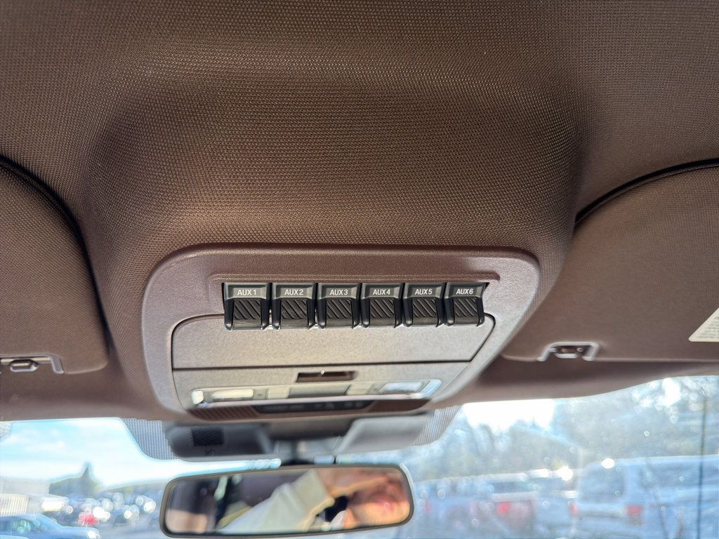 Used 2025 Ford F350 King Ranch AWD/4WD image 22