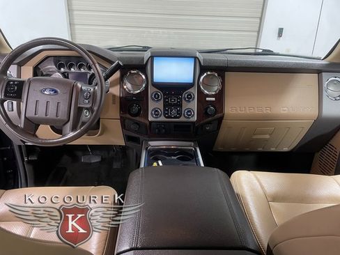 Used 2015 Ford F250 Lariat w/ Lariat Ultimate Package image 13