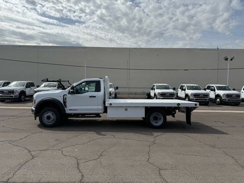 New 2025 Ford F550 2WD Regular Cab Super Duty image 4