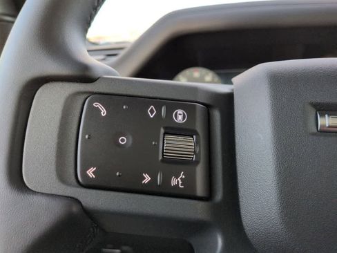 New 2026 Land Rover Defender 110 X-Dynamic SE AWD/4WD image 16