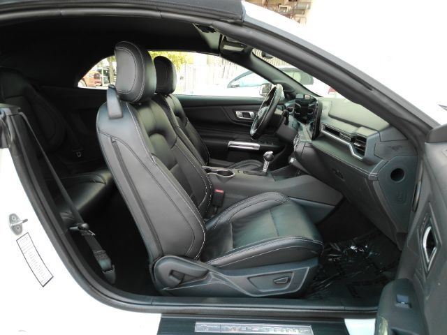 Used 2025 Ford Mustang Premium RWD image 25