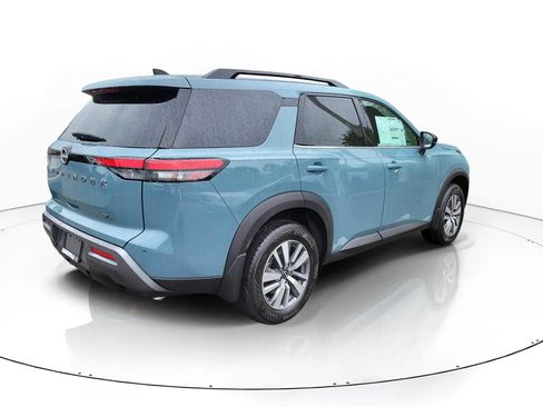 New 2026 Nissan Pathfinder SL FWD image 4