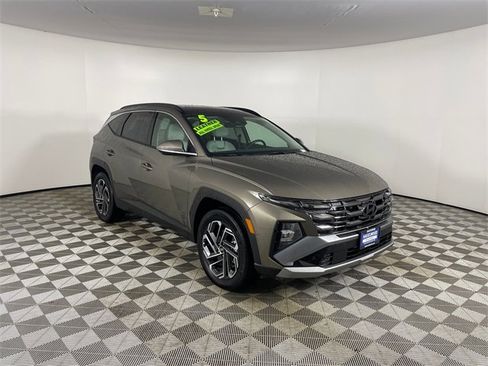 Certified 2025 Hyundai Tucson Limited image 10