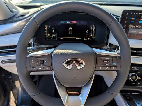 New 2026 INFINITI QX60 Luxe image 13