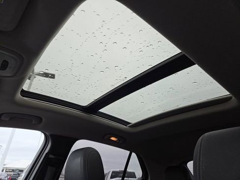 Used 2023 Buick Encore GX Essence w/ Advanced Technology Package image 3