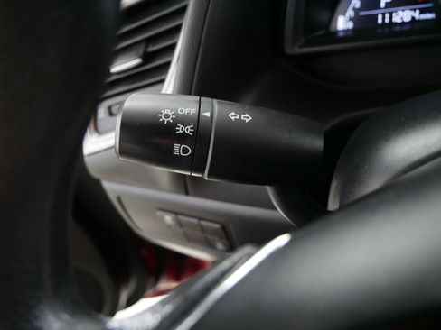 Used 2018 MAZDA MAZDA3 Sport image 31