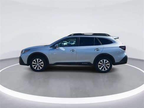 Certified 2022 Subaru Outback Premium image 5
