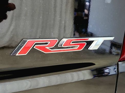 Used 2022 Chevrolet Silverado 1500 RST w/ Convenience Package II AWD/4WD image 32