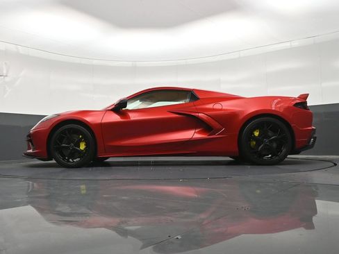 Used 2022 Chevrolet Corvette Stingray Premium Conv w/ Z51 Performance Package RWD image 26