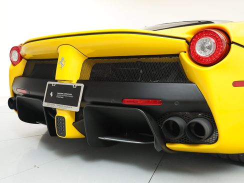 Used 2014 Ferrari LaFerrari image 28